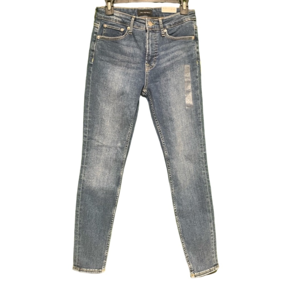 Free Assembly Size 4 Skinny Jeans New with tag